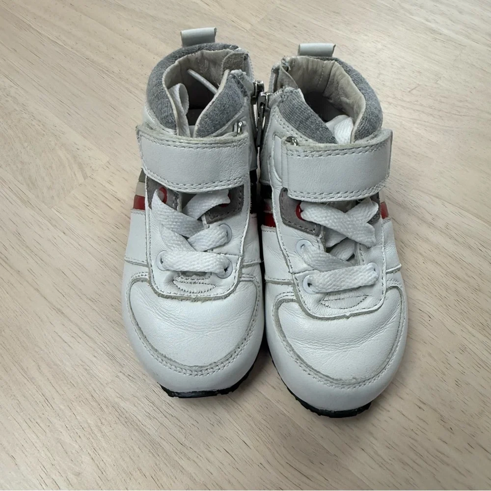 Dolce & Gabbana mid top white sneakers